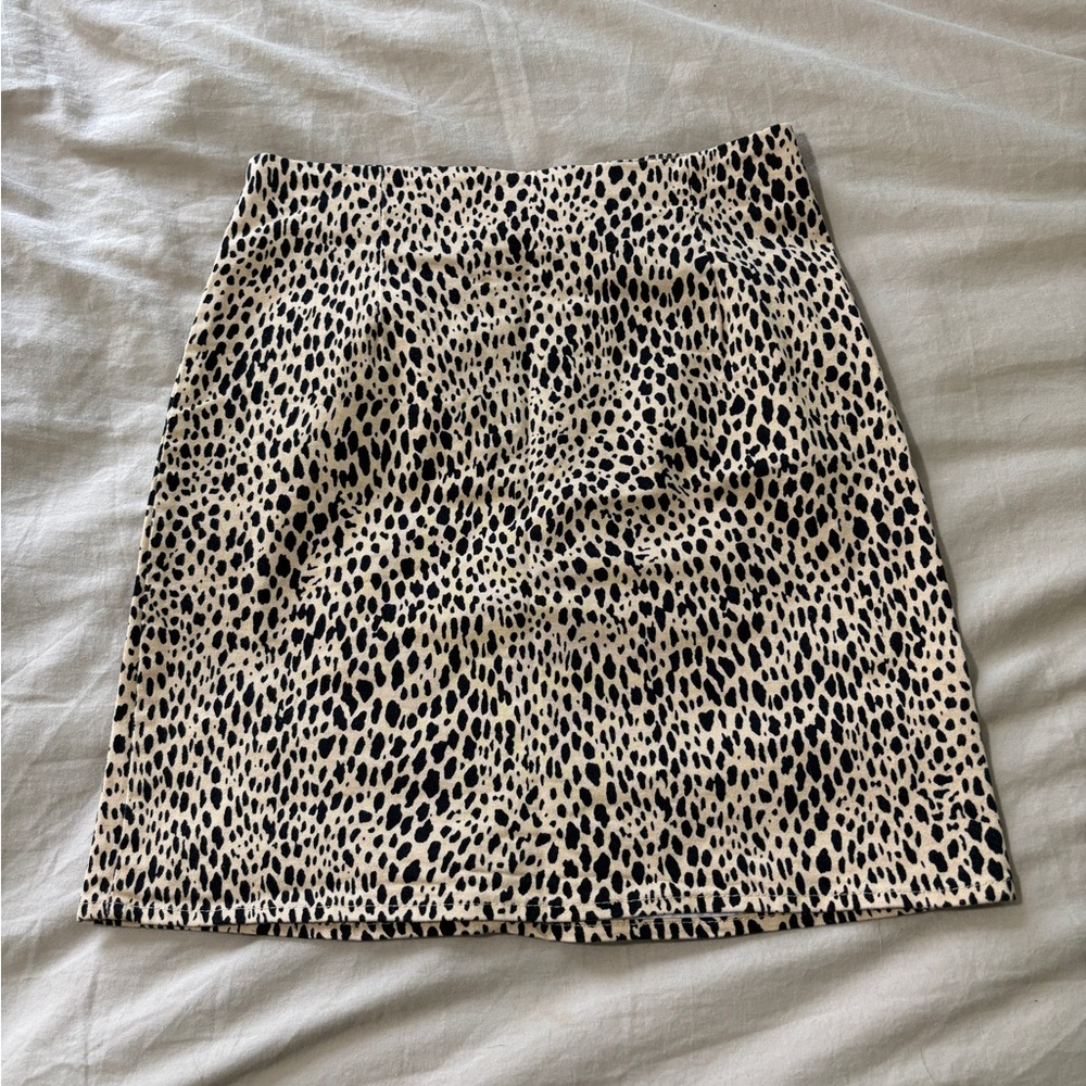 Brandy Melville skirt